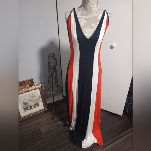 Venus Long Maxi With Rope Criss Cross Back - Picture 10 of 10